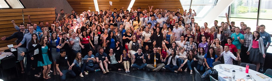 Group of 185 new incoming residents and fellows